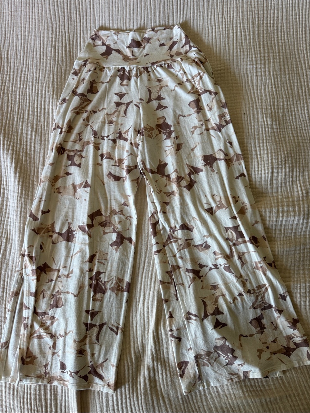 Vermilli Wide-Leg Printed Ankle Pants
